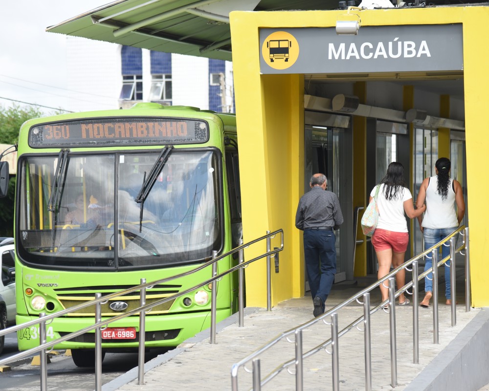 Conselho aprova aumento da passagem para R$ 4,22 e R$ 1,40