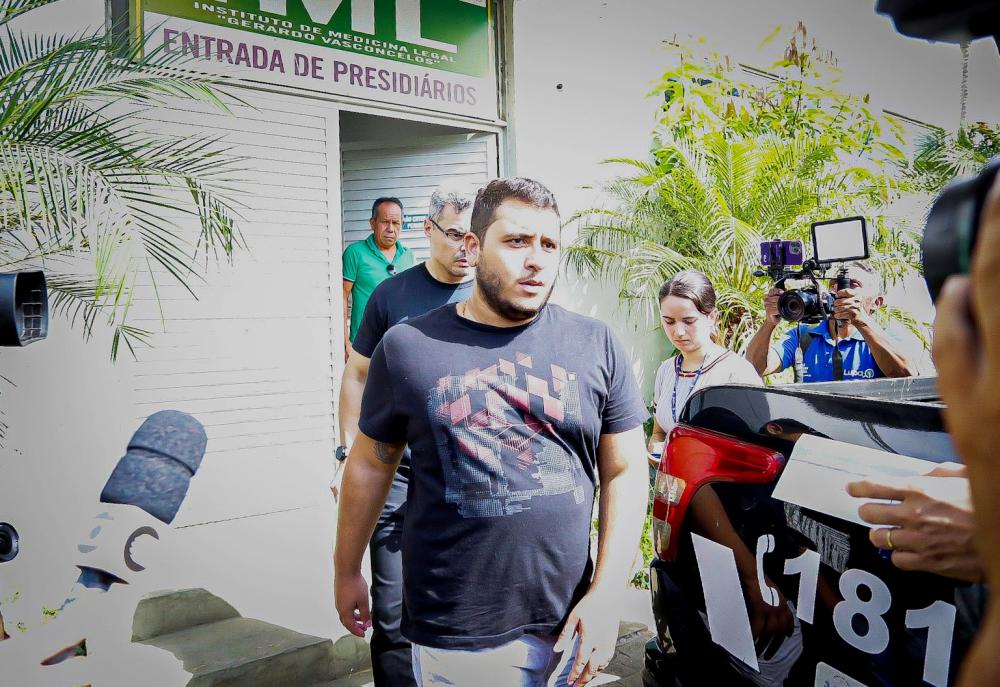  Polícia prende filho de delegado suspeito de espancar namorada