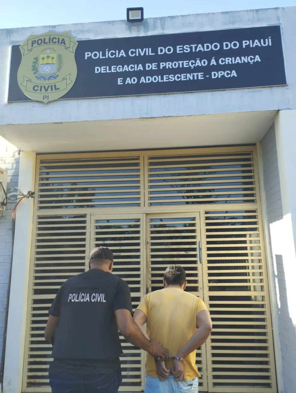 Pai é preso suspeito de estuprar filha adolescente em Teresina