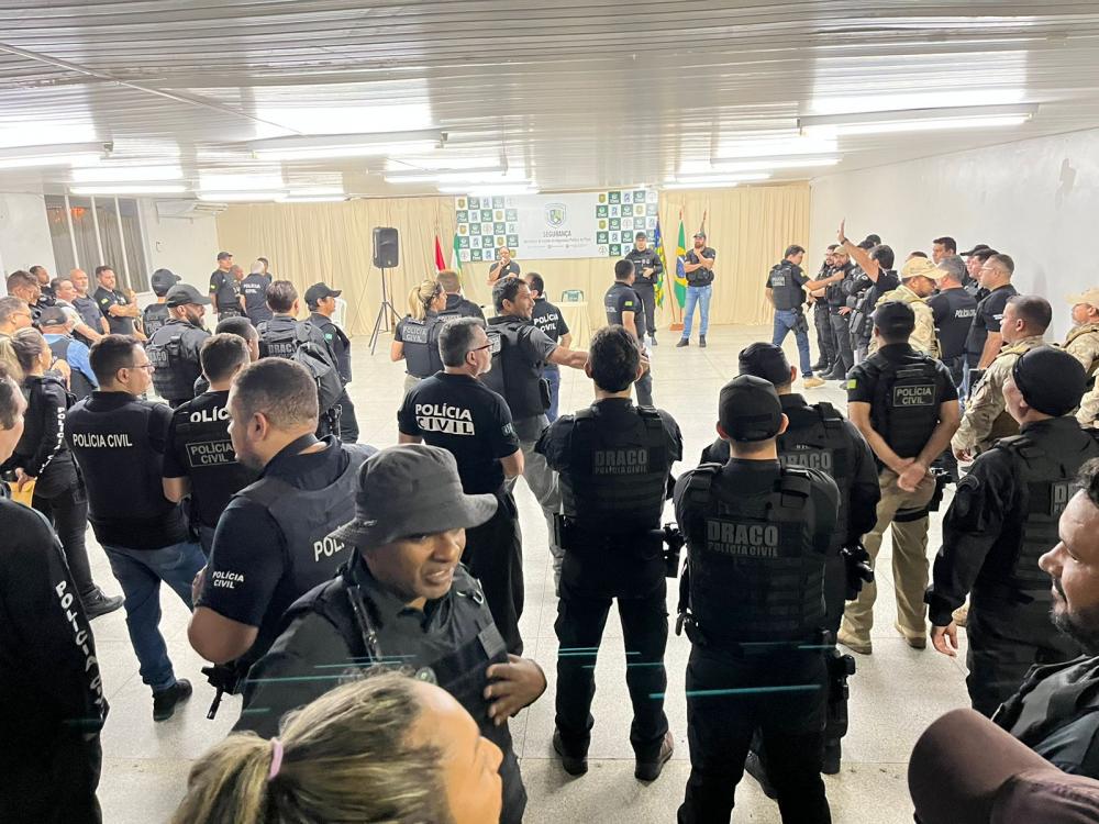 Polícia deflagra operação e prende mais de 70 criminosos no Piauí