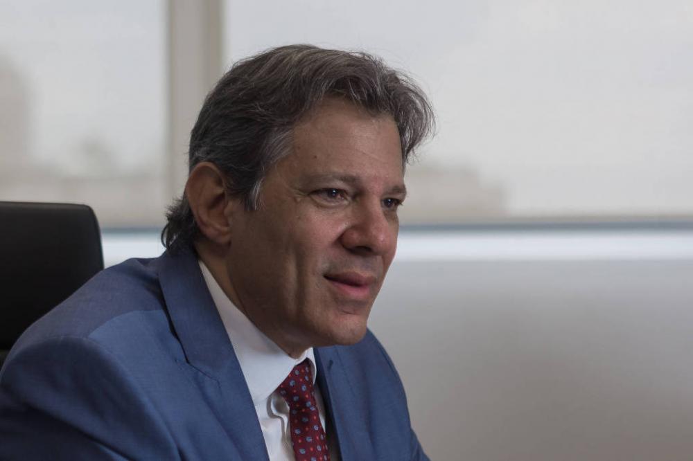 O ministro da Fazenda, Fernando Haddad, na sede da pasta em São Paulo - Ronny Santos - 06.abr.2023/Folhapress