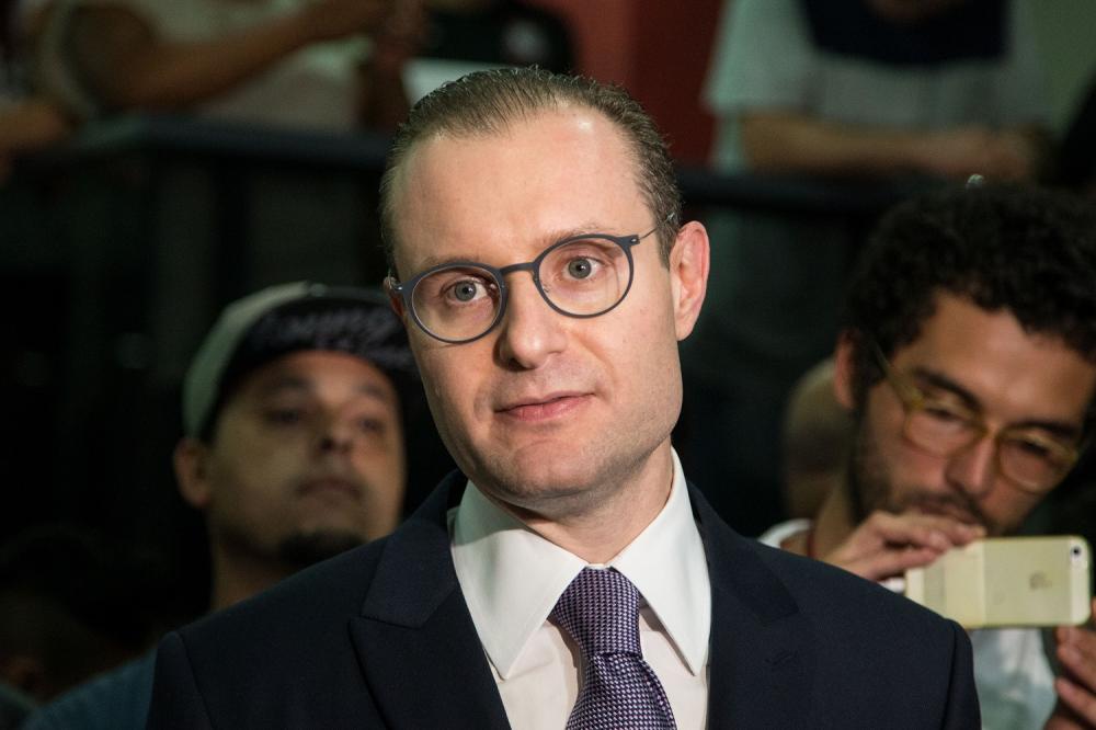 Cristiano Zanin é aprovado pelo Senado e será ministro do STF