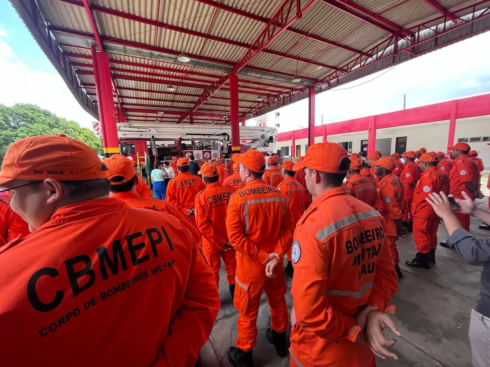 Dois são presos suspeitos de tentativa de fraude no concurso dos Bombeiros