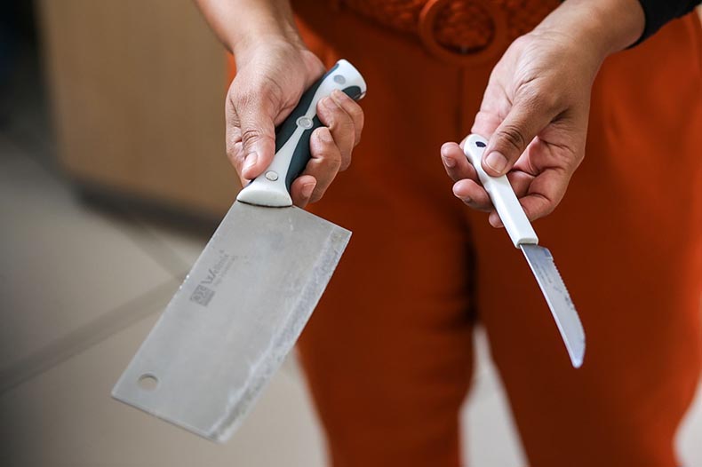 Grávida que ficou mais de 240 dias presa pelo furto de facas no Piauí é solta