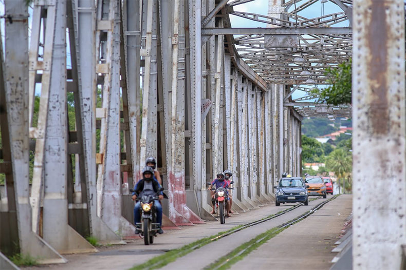 Ponte Metálica inicia mudança no fluxo de veículos a partir desta segunda (17)