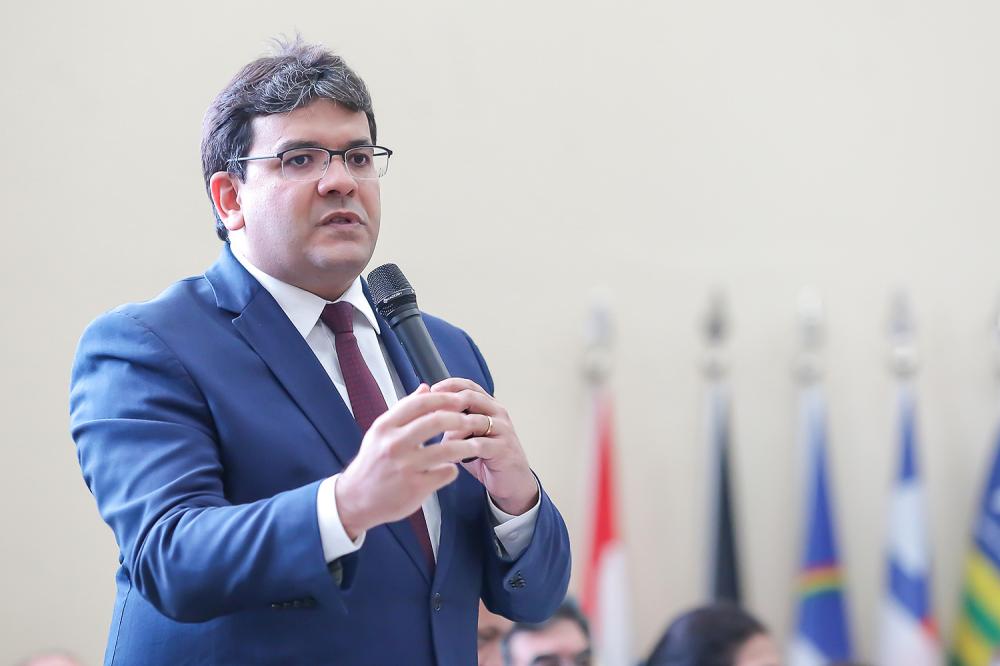 Alepi autoriza viagem de Rafael Fonteles aos Estados Unidos