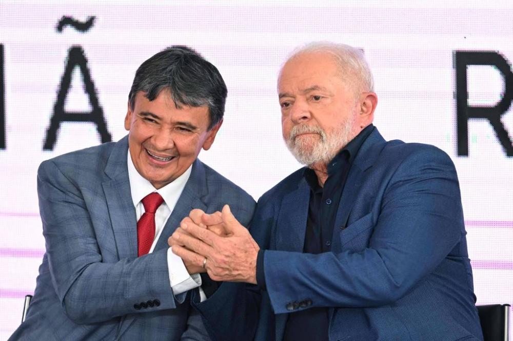O ministro Wellington Dias e o presidente Lula - Evaristo Sá-28.fev.23/AFP