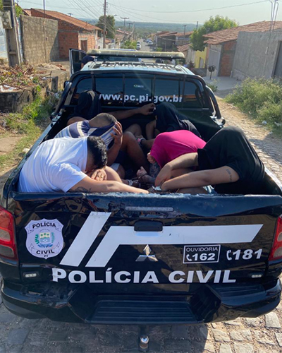 Polícia Civil prende 10 suspeitos de roubos de veículos em Teresina