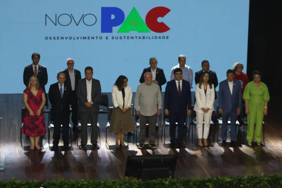 Lula anuncia R$ 40 bilhões do PAC para investimentos no Piauí