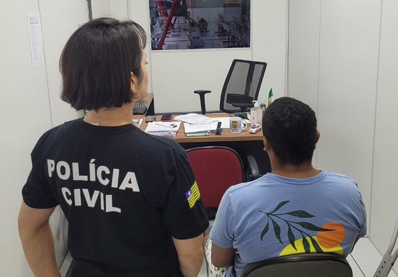 Homem é preso por importunação sexual mulheres em chamadas de vídeo