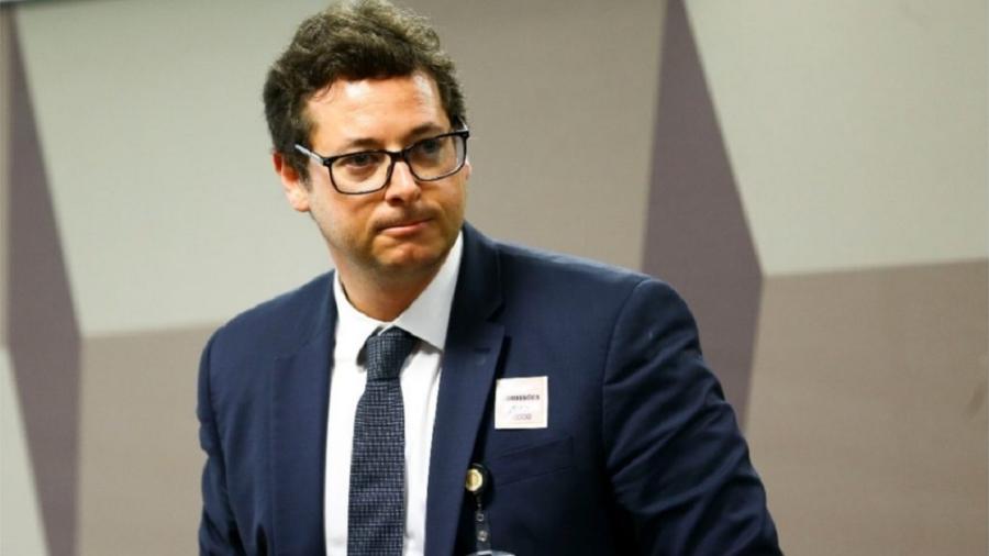 Você paga a conta da defesa do chefe suspeito da Secom