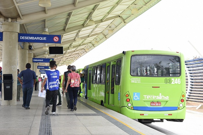 Sindicato tenta acordo com SETUT para evitar greve de ônibus