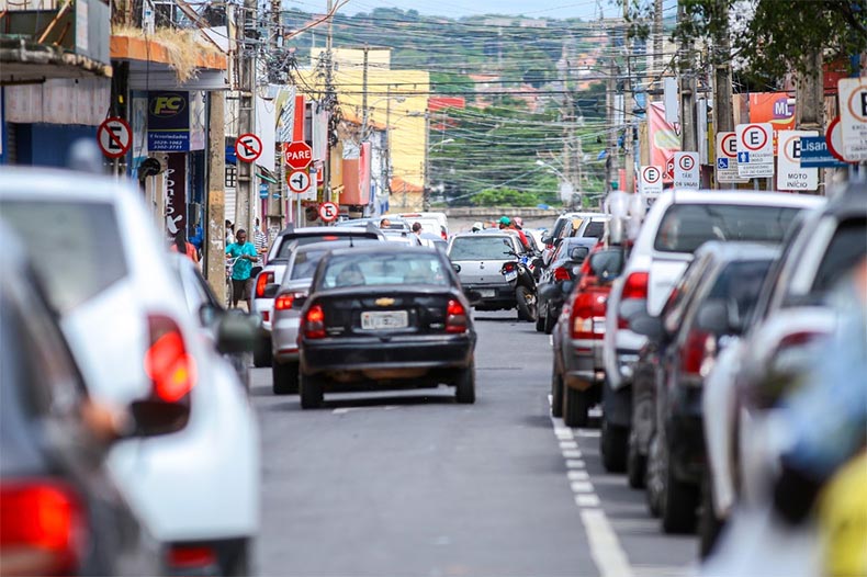 Projeto de lei prevê descontos de até 95% em juros e multas de IPVA, ICMS e outros impostos