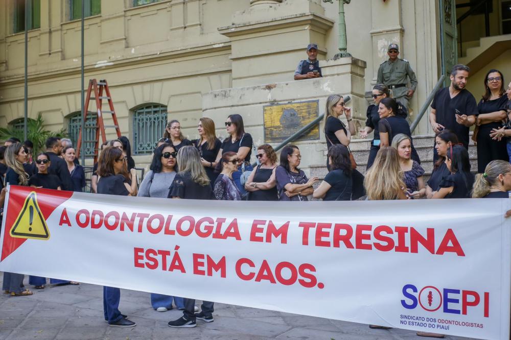 @ Alef Leão
