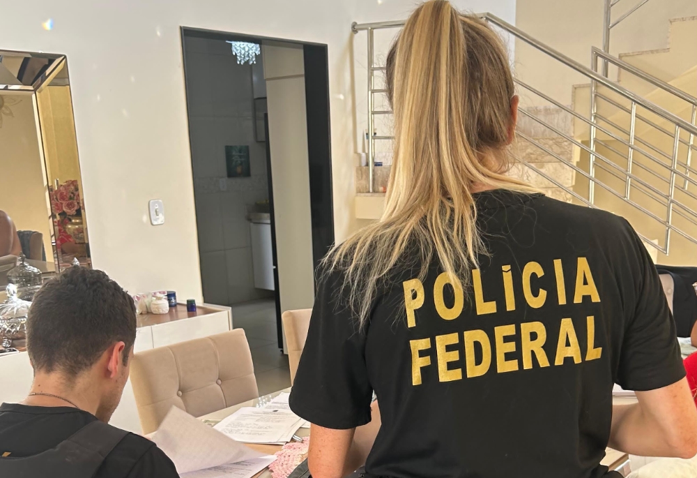 Polícia Federal desarticula esquema no financiamento de placas solares 