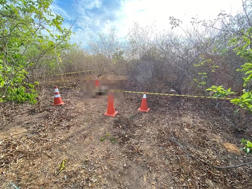 Homem é encontrado morto amordaçado e com mãos e pés amarrados em Luís Correia — Foto: Polícia Militar