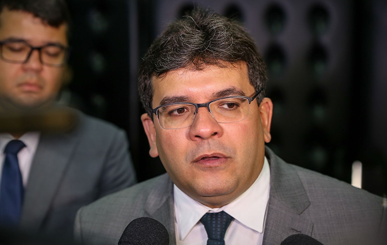 Governador faz reunião com polícias e pede imparcialidade na eleição
