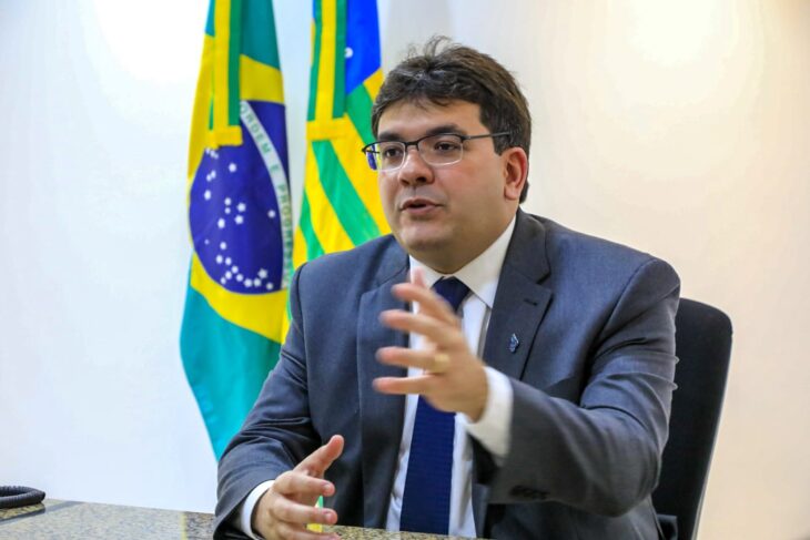 Governador do Piauí anuncia pagamento de R$ 90 milhões do FUNDEF