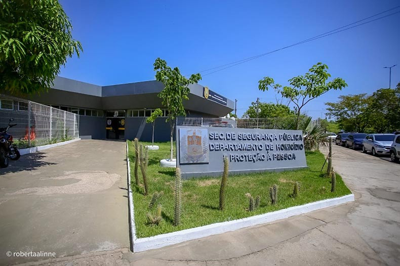 Barbeiro é preso por matar tio, diz que usou arma artesanal, mas alega legítima defesa