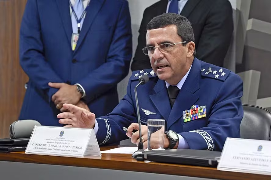Carlos de Almeida Baptista Junior, ex-comandante da Aeronáutica, em audiência no Senado — Foto: Roque de Sá/Agência Senado/11-04-2019