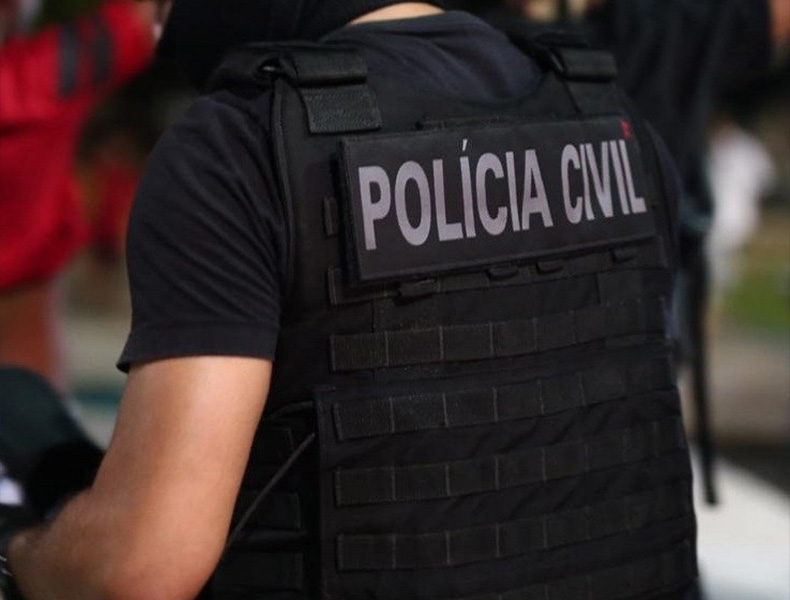 Lei autoriza uso de policiais civis aposentados para atividades administrativas