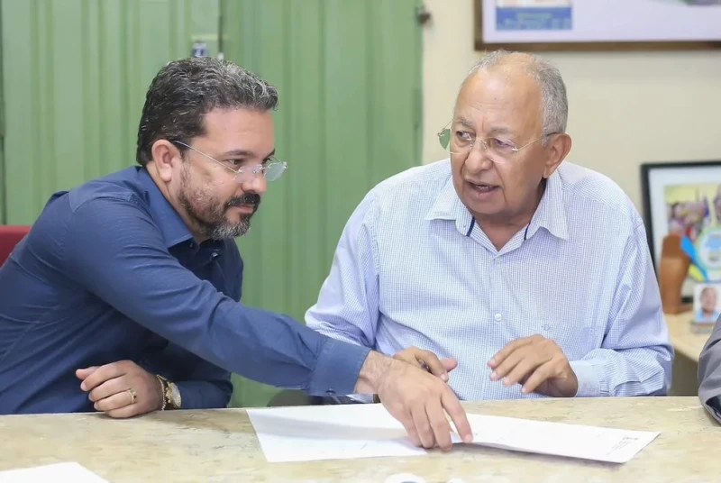 Reajuste dos professores de Teresina custaria R$ 120 mi e impediria aumento de servidores