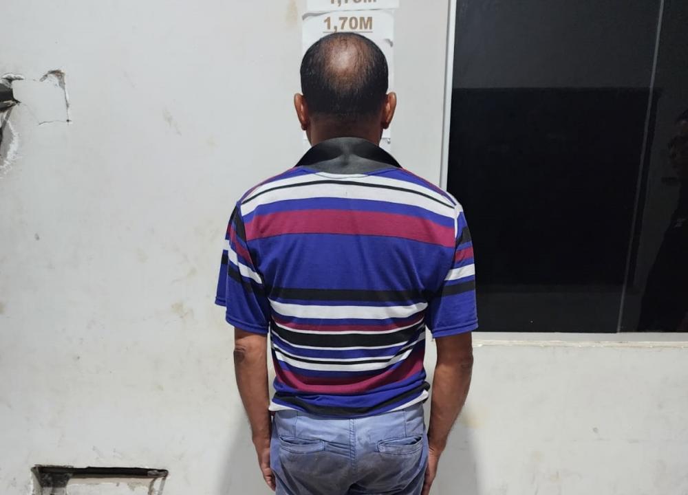 Professor é preso suspeito de estuprar criança de 8 anos