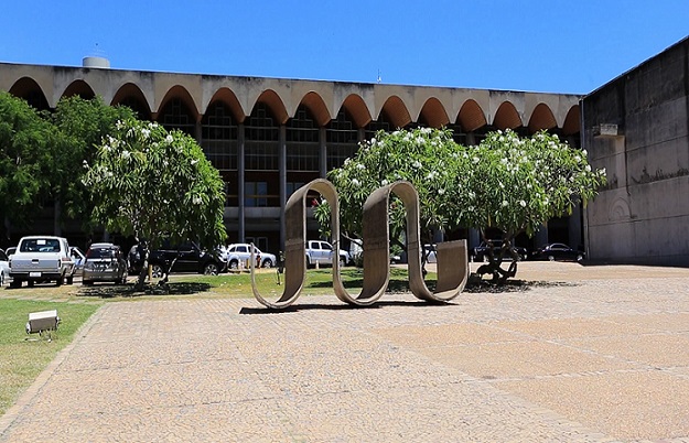 Comissão e plenário da Alepi votam hoje (24) piso dos professores no Piauí