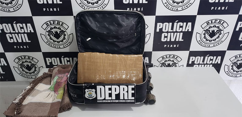 Polícia apreende 18 quilos de crack no Centro de Teresina
