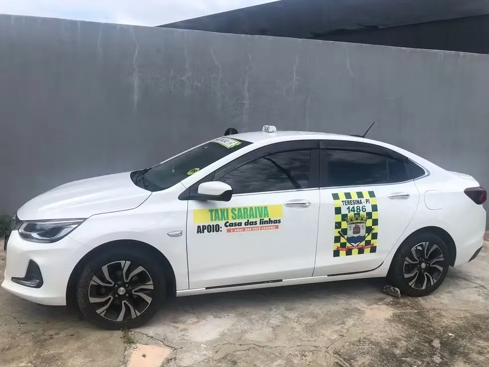 Adolescente de 15 anos é suspeito de matar taxista a tiros dentro de carro
