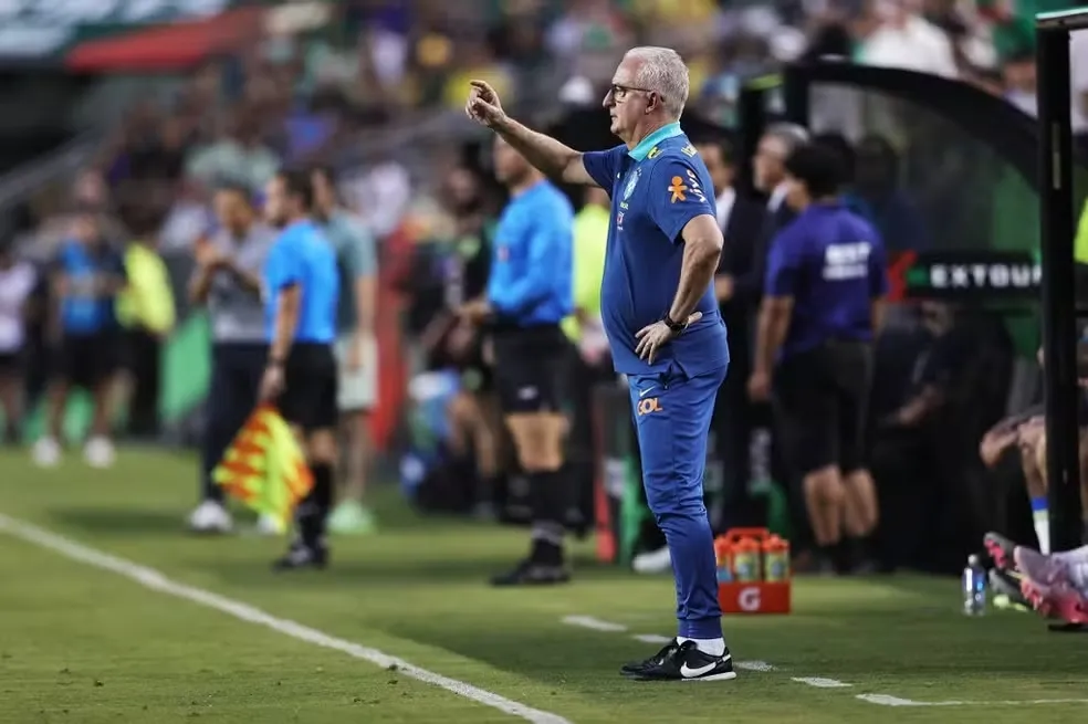 Dorival Júnior durante México x Brasil — Foto: Omar Vega / Getty Images via AFP