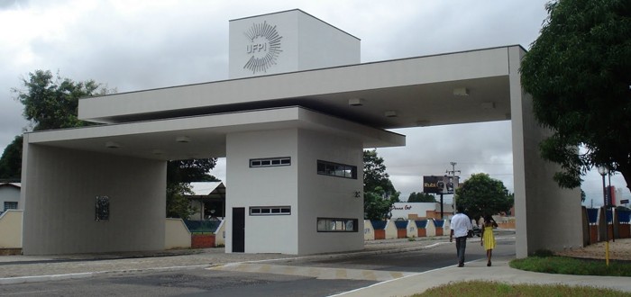 O MEC encaminhou ofício à Ufpi determinando suspensão do pagamento de adicionais e promoções