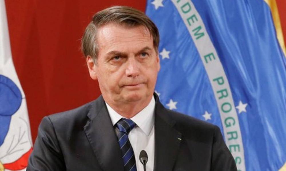 Após 32 anos de democracia, Brasil flerta novamente com o autoritarismo