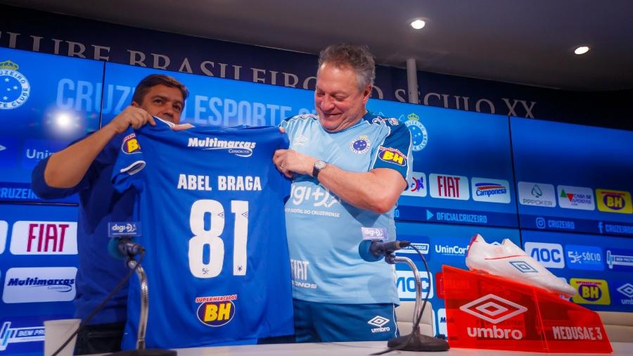 Como a chegada de Abel ao Cruzeiro está ligada à de Diniz ao São Paulo 