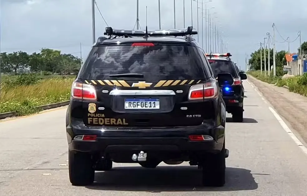 Polícia Federal cumpre mandado de busca e apreensão na casa de suspeito de armazenar conteúdo sexual infantojuvenil em Teresina — Foto: Polícia Federal