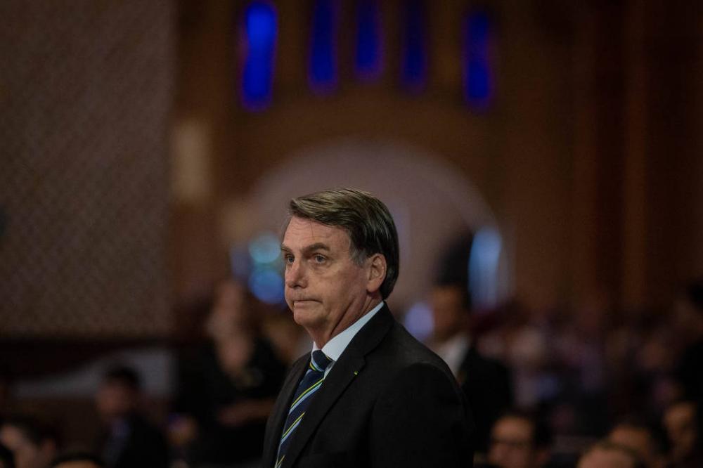 Governo pede R$ 1,6 bi para bancar de obras a carros de Bolsonaro