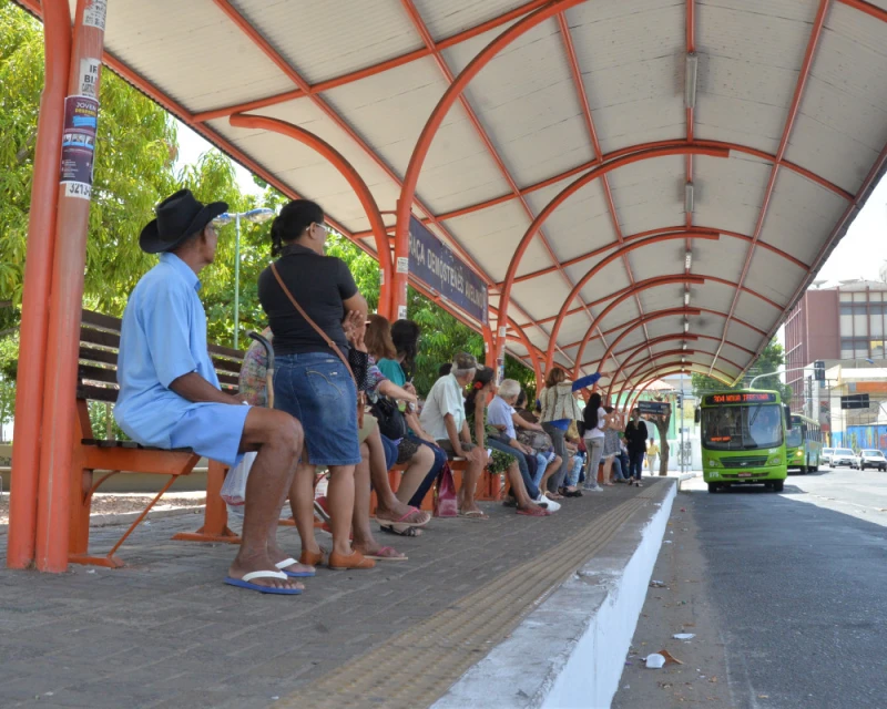 Proclamação da República: frota de ônibus em Teresina será reduzida em 30%