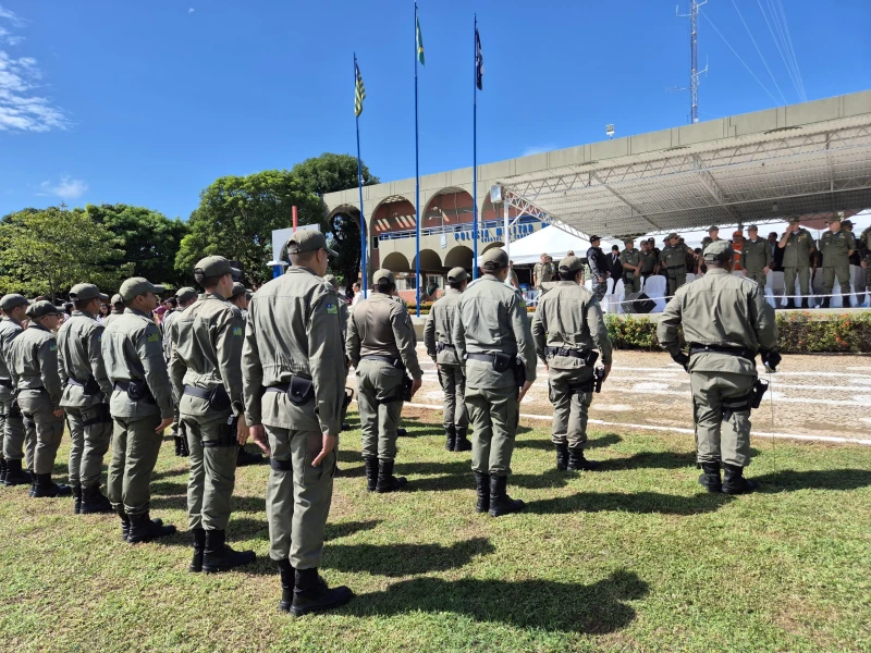 Governador vai promover 250 policiais militares na terça-feira (19)