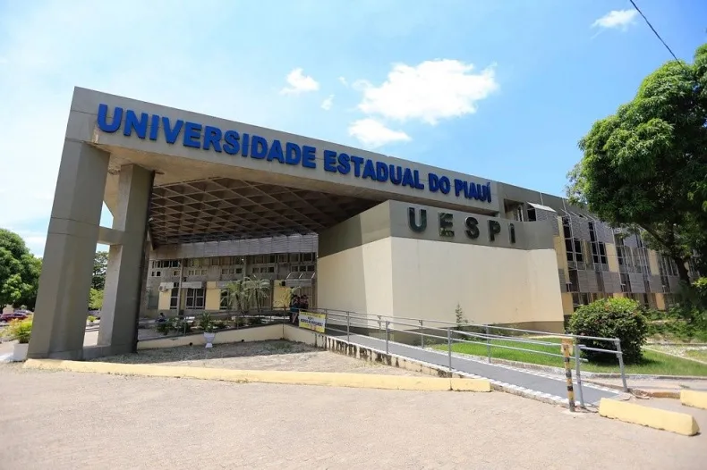 Uespi cria protocolo contra assédio sexual e vai facilitar troca de turma ou curso