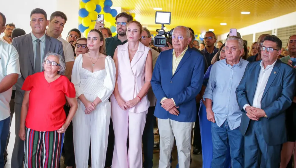 Prefeito Dr. Pessoa inaugura escola que leva nome de Firmino Filho
