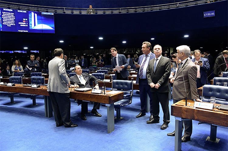 Senado aprova projeto que obriga SUS a realizar exame de câncer em 30 dias