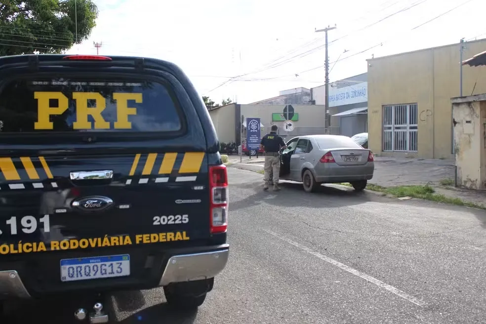 Criminosos usam nome da PRF para aplicar golpes envolvendo pagamento de multas e suspensão de CNH. — Foto: Lívia Ferreira