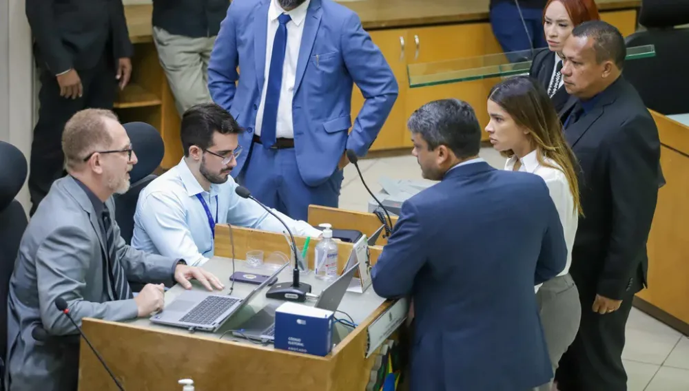 A sessão foi realizada no plenário do TRE | @ Alef Leão