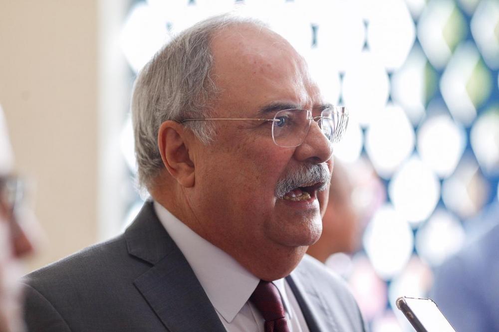 Osmar diz que Governo mantém diálogo com professores em greve