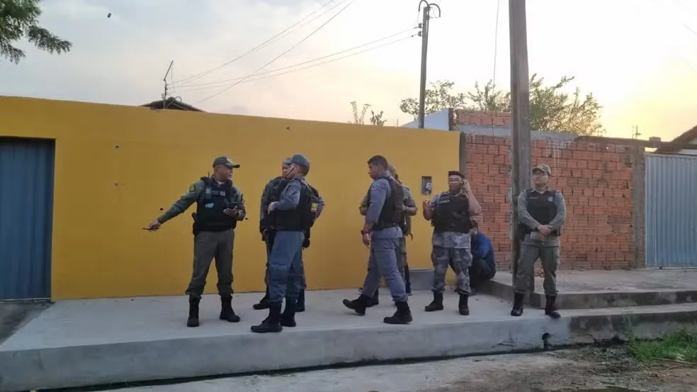 Sargento da PMPI é baleado na cabeça durante briga com vizinho na Zona Sul de Teresina — Foto: Laísa Mendes