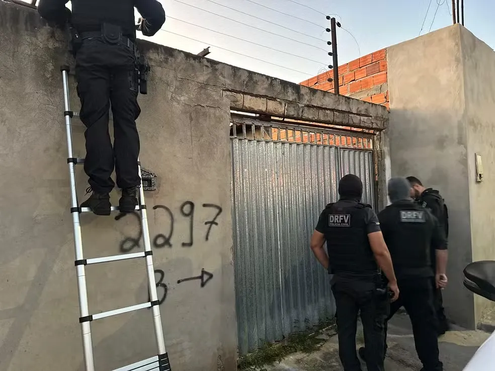 Suspeitos de roubar e clonar veículos são presos no Piauí e no Maranhão — Foto: Polícia Civil do Piauí