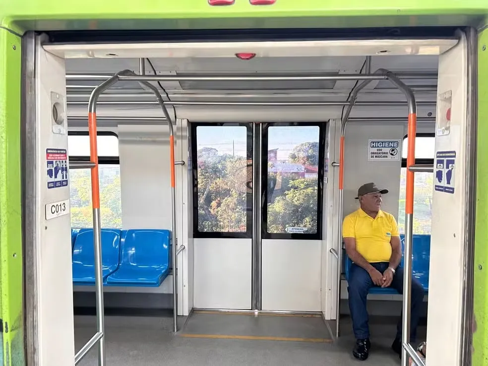 Metrô oferece alternativa moderna e gratuita ao ônibus em Teresina — Foto: Eric Souza