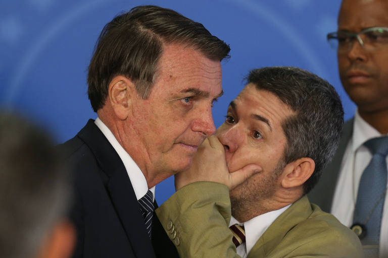 Líder do PSL chama Bolsonaro de vagabundo e diz que vai implodí-lo