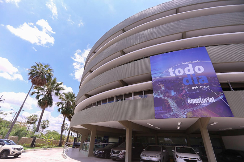  Defeito em linhas causa falta de energia em Teresina e duas cidades 