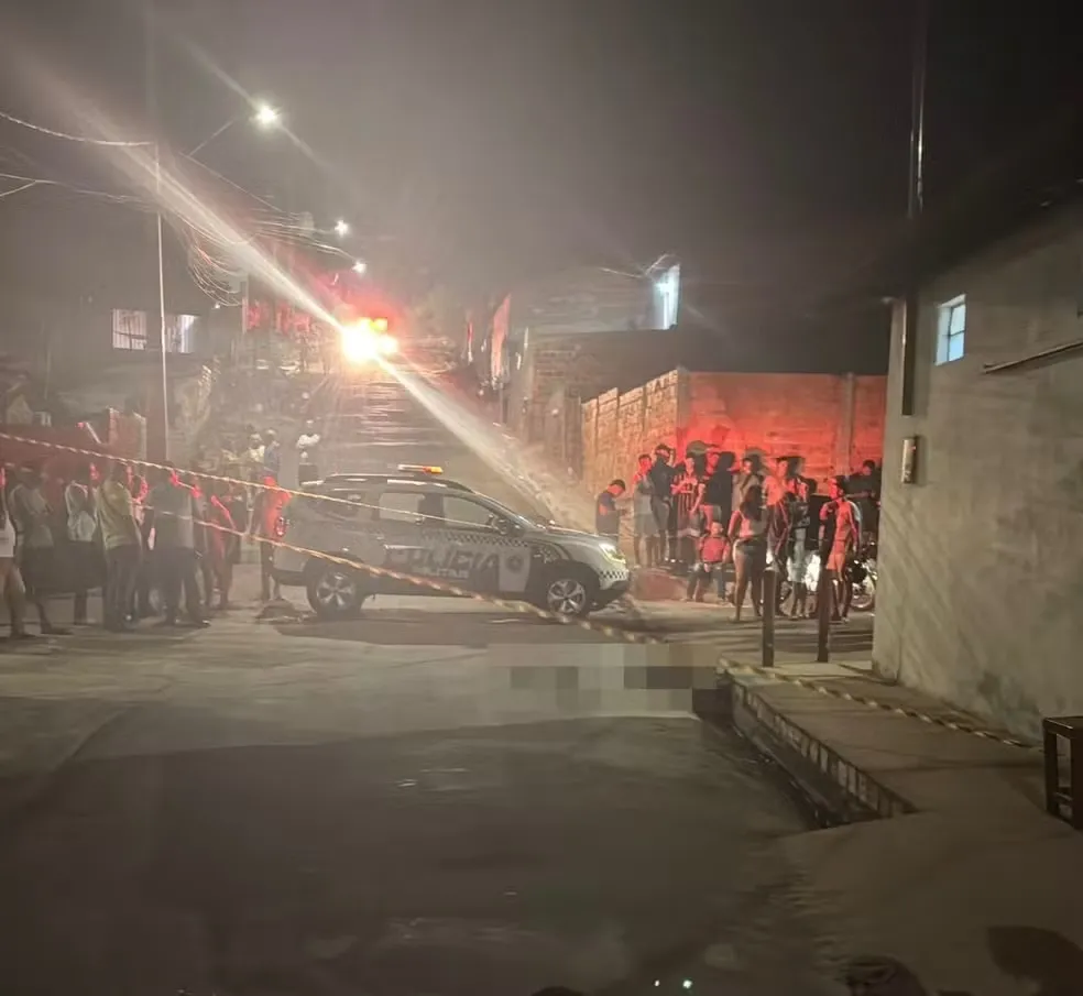 Barbeiro e cliente são assassinados a tiros na Zona Norte de Teresina — Foto: Divulgação/PMPI
